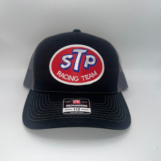 STP Racing Team Patch Cap – Richardson 112 Black/Charcoal Snapback Trucker